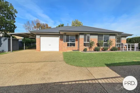 711 Centaur Rd, Hamilton Valley, NSW 2641