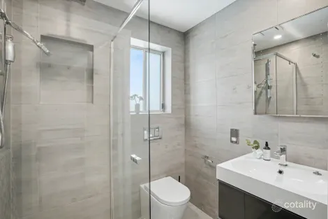 Property photo of 87 Oceanic Drive Mermaid Waters QLD 4218