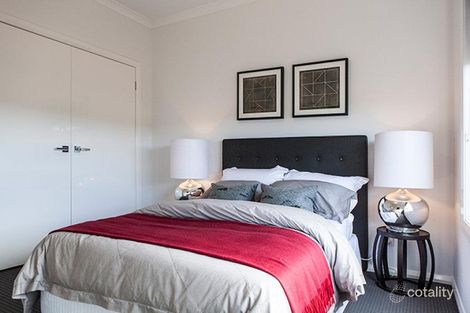 Property photo of 27 Davenport Crescent Cranbourne West VIC 3977