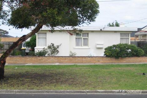 19 Wood St, Avondale Heights, VIC 3034