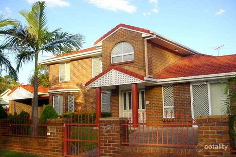 139 Seville Rd, Holland Park, QLD 4121