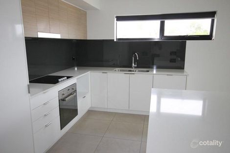 Property photo of 201/111 Kates Street Morningside QLD 4170