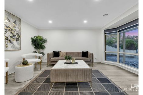 Property photo of 23 Pinnock Avenue Roxburgh Park VIC 3064