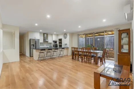 Property photo of 32 Church Road Bellbowrie QLD 4070