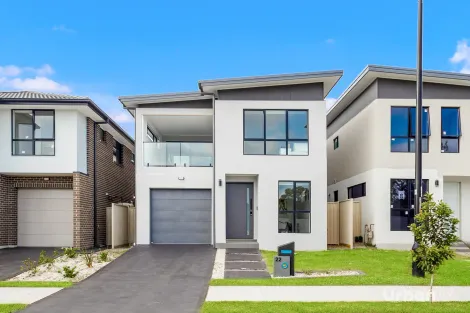 Property photo of 22 Wanda Circuit Colebee NSW 2761