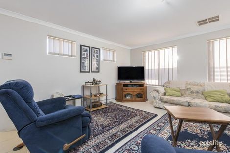 Property photo of 31 Barfield Road Hammond Park WA 6164