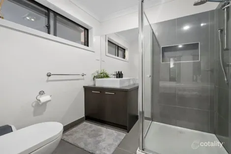 Property photo of 22 Moore Drive Fraser Rise VIC 3336