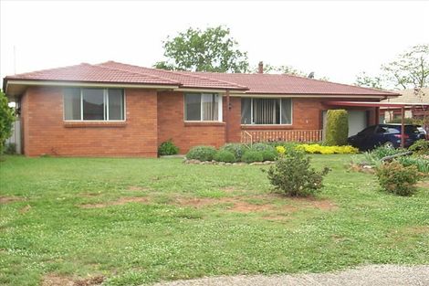 Property photo of 11 Stirling Place Blayney NSW 2799