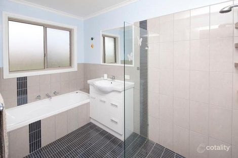 Property photo of 5 Gull Court Blind Bight VIC 3980