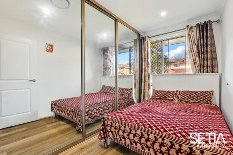 Property photo of 26 Samantha Crescent Glendenning NSW 2761