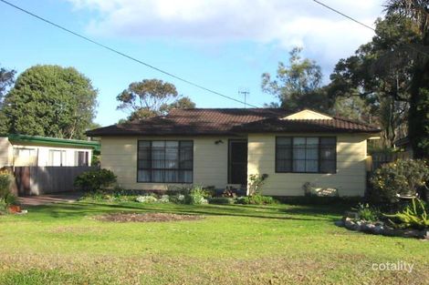 30 Lucas Cres, Berkeley Vale, NSW 2261