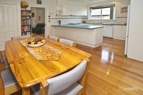 Property photo of 13 Merrick Crescent Glen Waverley VIC 3150