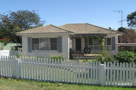 9 Edgell St, West Bathurst, NSW 2795