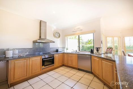 6 Olsen Ct, Brookfield, QLD 4069