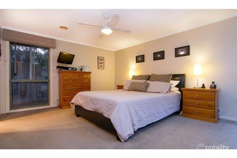 Property photo of 10 Shane Court Carrum Downs VIC 3201