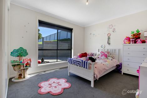 Property photo of 17 Tower Hill Court Kalimna VIC 3909