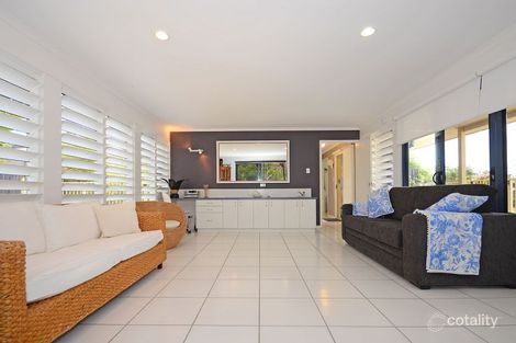 Property photo of 15 Lakeside Drive Burrum Heads QLD 4659