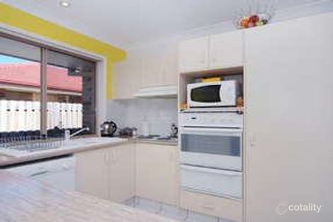 Property photo of 15 Baumea Court Elanora QLD 4221