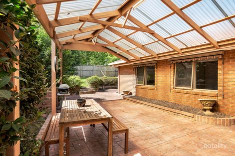 Property photo of 16 Coowarra Way Berwick VIC 3806