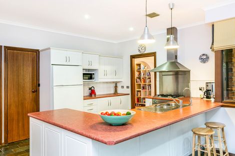 Property photo of 9 Lapwing Street Hallett Cove SA 5158