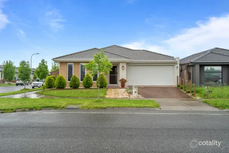 153 Thoroughbred Dr, Clyde North, VIC 3978