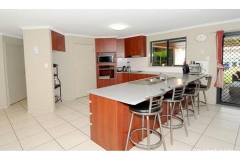 Property photo of 6 Castaway Court Parrearra QLD 4575