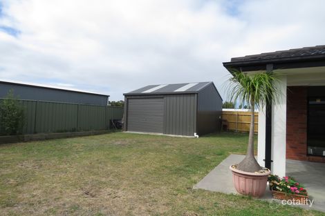 Property photo of 7 The Grange Paynesville VIC 3880