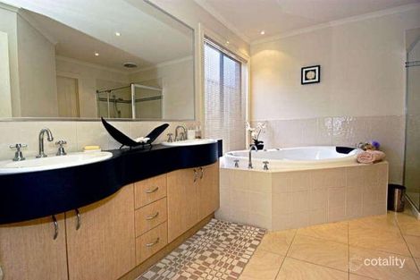 Property photo of 9 Howe Court Bundoora VIC 3083