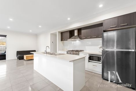 Property photo of 3 Snedden Street Armstrong Creek VIC 3217