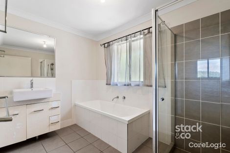Property photo of 16 Fairview Court Mooloolah Valley QLD 4553