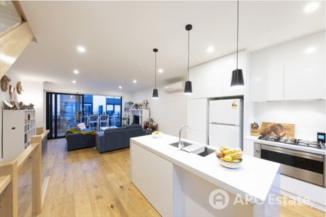 Property photo of 18 Bruford Road Port Melbourne VIC 3207