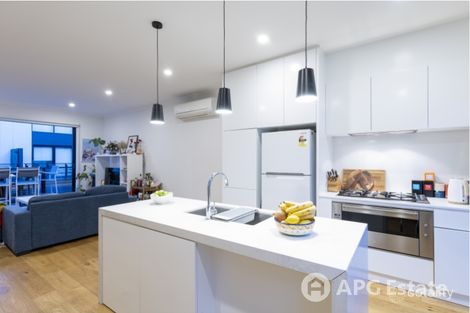 Property photo of 18 Bruford Road Port Melbourne VIC 3207