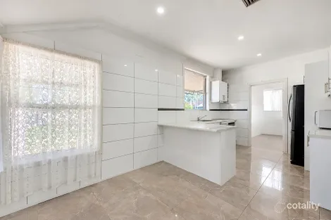 Property photo of 17 Peacock Road Elizabeth Downs SA 5113