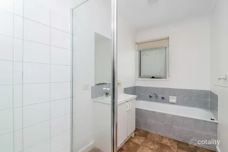 Property photo of 2 Donaldson Drive Broadford VIC 3658