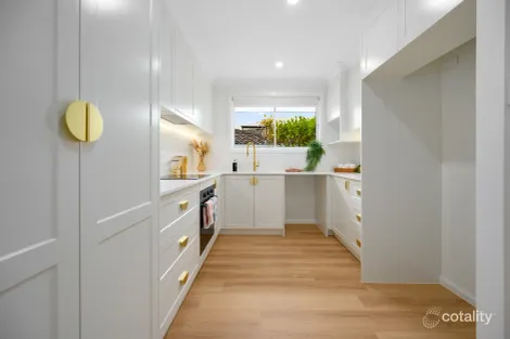 Property photo of 8 Goorawin Street Runaway Bay QLD 4216