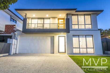 42a Kitchener Rd, Melville, WA 6156