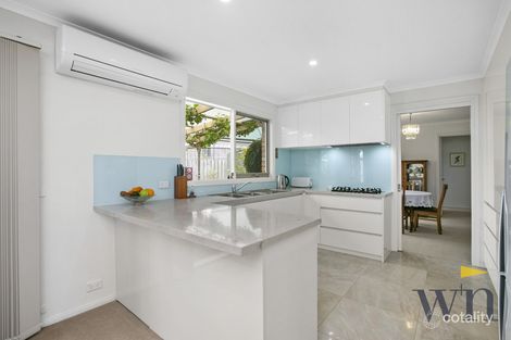 Property photo of 2 Abeckett Close Mount Martha VIC 3934