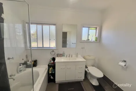 Property photo of 7 Lisfarron Avenue Cobram VIC 3644