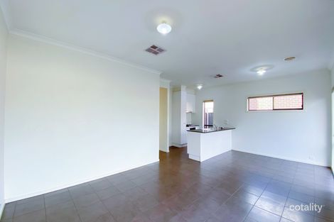 Property photo of 11 Violet Place Craigieburn VIC 3064