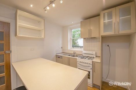 2/83 Hotham St, Balaclava, VIC 3183