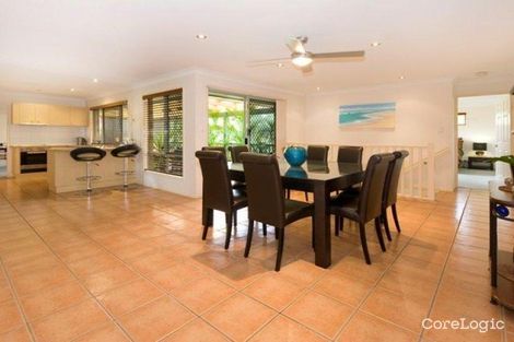 Property photo of 33 Kirra Place Carindale QLD 4152