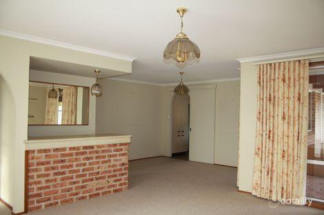 Property photo of 10 James Sea Drive Green Point NSW 2251
