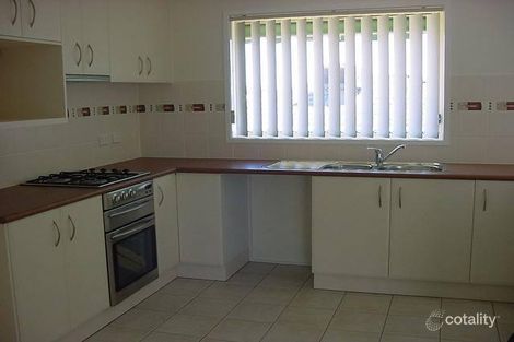 Property photo of 27 Yarralumla Drive West Wodonga VIC 3690