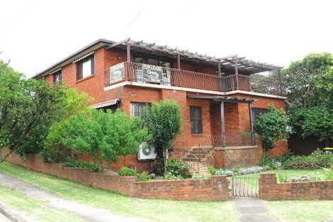 12 Wellington Rd, Hurstville, NSW 2220