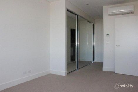 Property photo of 320/68 Peninsula Drive Breakfast Point NSW 2137