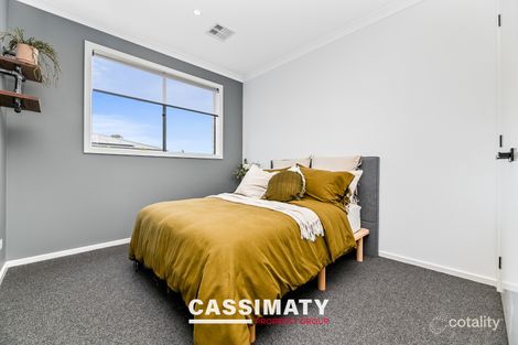 41 Huey Cct, Cranbourne, VIC 3977