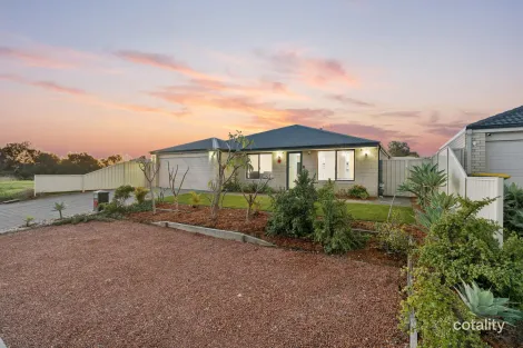 Property photo of 4 Walpole Way Gosnells WA 6110