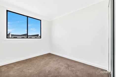 Property photo of 32 Watervale Avenue Catherine Field NSW 2557