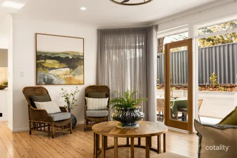 Property photo of 6 Roderic Court Mount Lofty QLD 4350