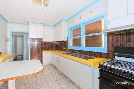 Property photo of 39 Ridgeway Parade Sunshine West VIC 3020